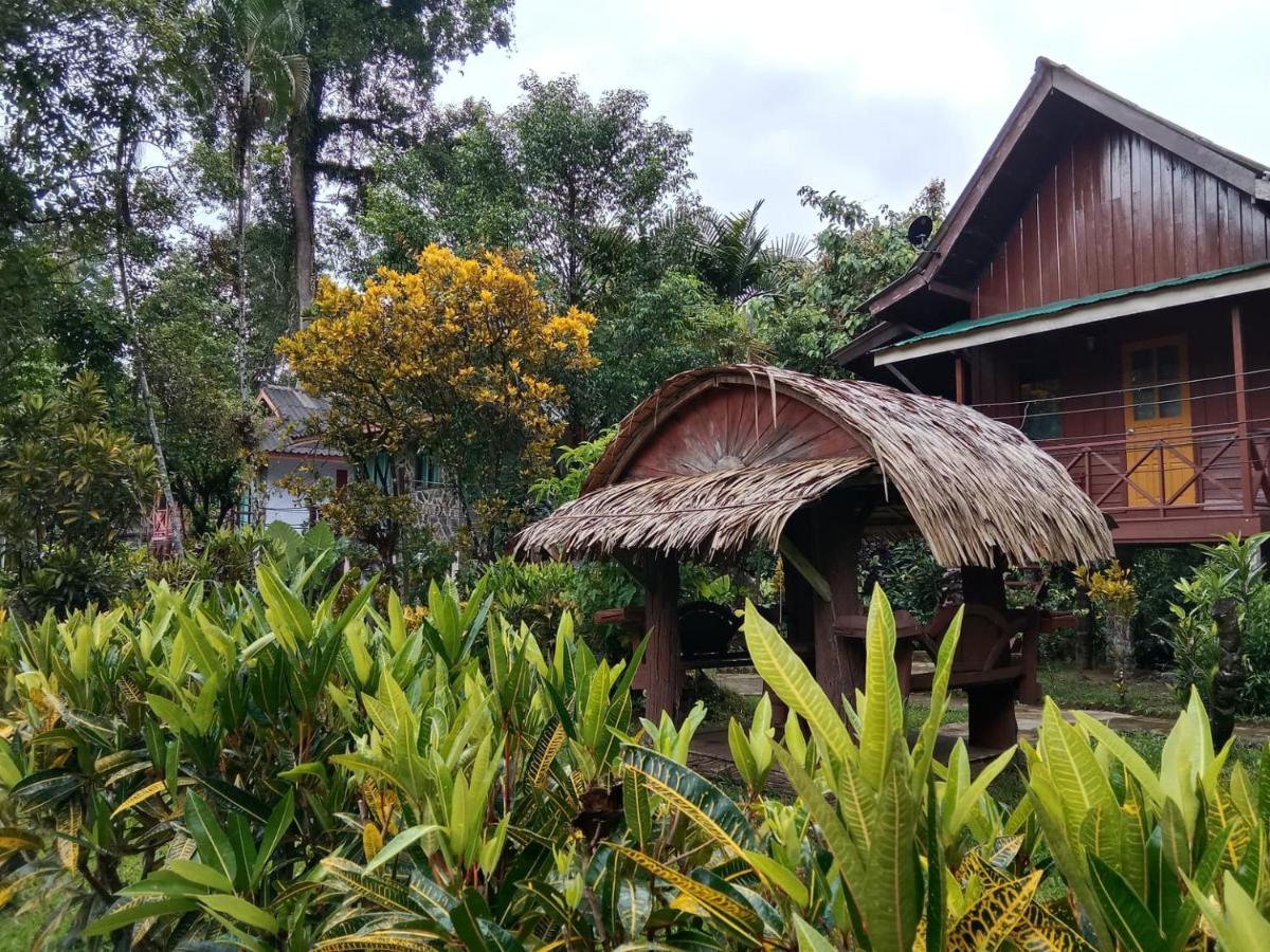 Tree Tops River Huts Khao Sok National Park Exterior foto