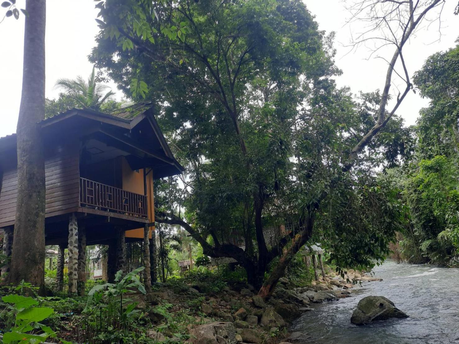 Tree Tops River Huts Khao Sok National Park Exterior foto
